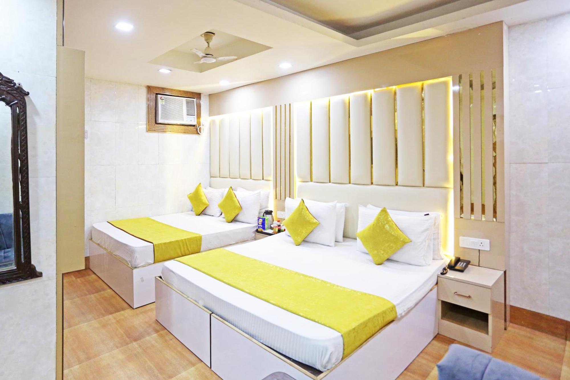 Hotel Preet Palace -5 Mints Walk From Nizamuddin Railway Station Yeni Delhi Dış mekan fotoğraf